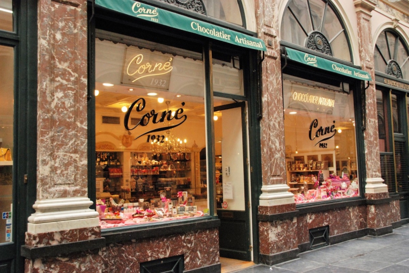 ecommerce-ST PAUL EN FORET-min_chocolate_chocolaterie_shop_luxury_chic_gallery_brussels_belgium-558146